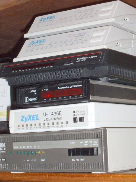 450px-modems.jpg